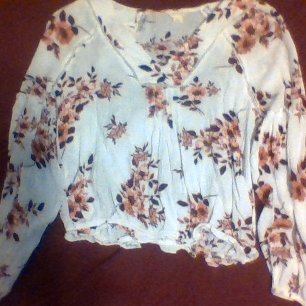 Spring Flower blouse - Picture 2 of 2
